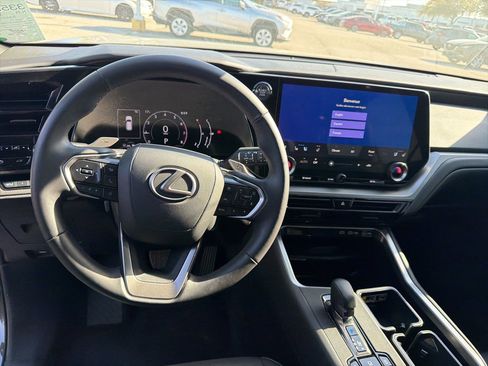 Used 2024 Lexus TX 350 AWD image 12