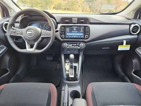 New 2025 Nissan Versa SR w/ Trunk Package image 14