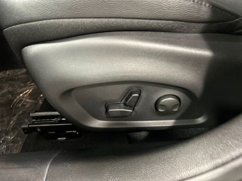 New 2026 Jeep Compass Limited w/ Sun, Sound & Navigation Group image 17