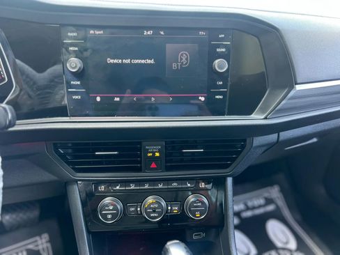 Used 2019 Volkswagen Jetta SEL FWD image 14