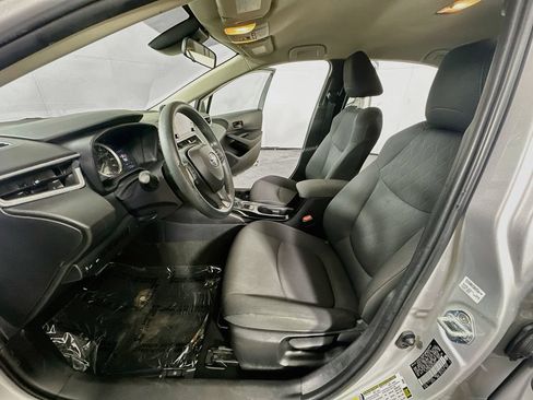 Used 2022 Toyota Corolla LE FWD image 14