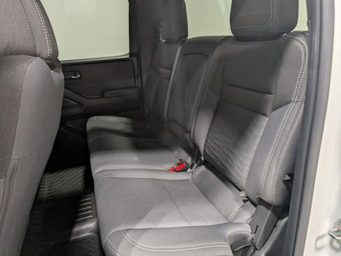Used 2023 Nissan Frontier SV w/ Midnight Edition Package AWD/4WD image 18
