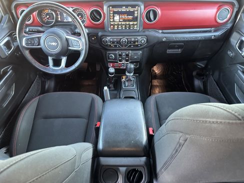 Used 2023 Jeep Wrangler Unlimited Rubicon w/ Cold Weather Group image 29