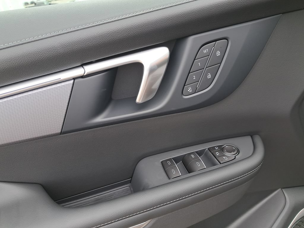 New 2026 Buick Enclave Sport Touring w/ Power Package FWD image 30