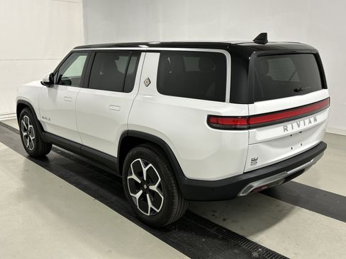 Used 2024 Rivian R1S Adventure AWD/4WD image 3