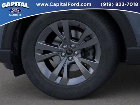 New 2026 Ford Explorer Active w/ Active Comfort Package image 19