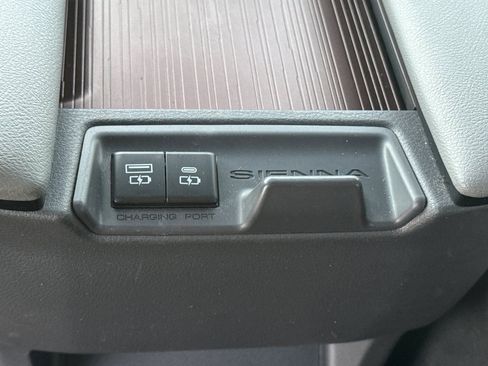 Certified 2023 Toyota Sienna XLE image 16