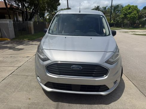 Used 2021 Ford Transit Connect XLT FWD image 3