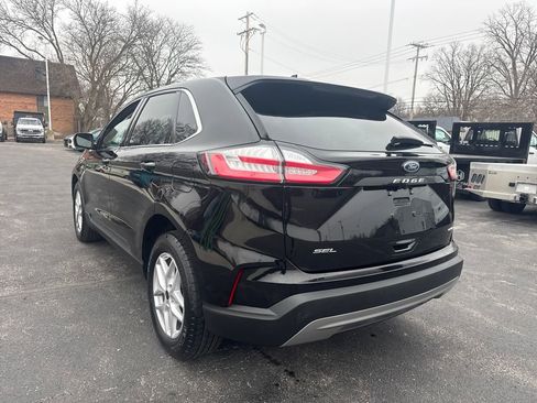 Used 2024 Ford Edge SEL w/ Convenience Package image 9