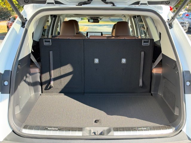 Used 2026 Toyota Grand Highlander AWD image 5