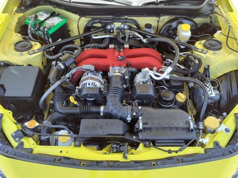 Used 2017 Subaru BRZ Series.Yellow image 31
