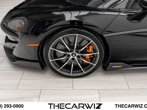 Used 2020 McLaren 600LT Spider RWD image 10