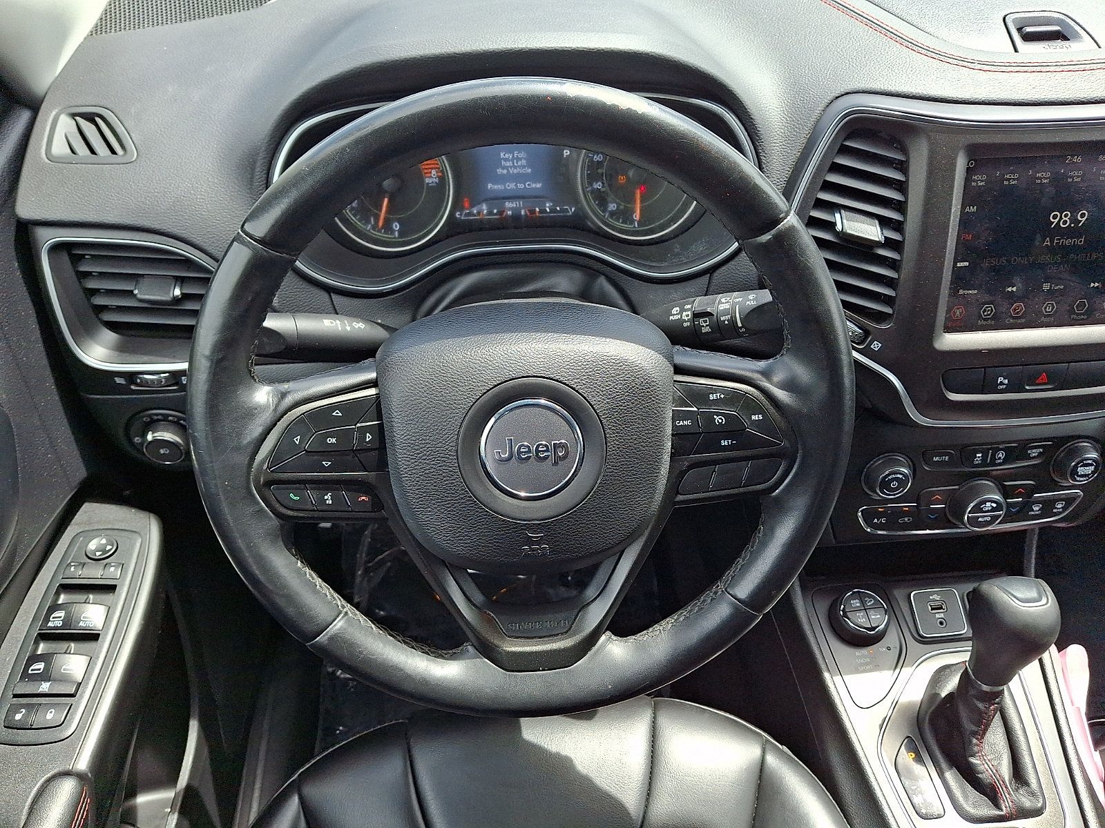 Used 2019 Jeep Cherokee Trailhawk AWD/4WD image 11