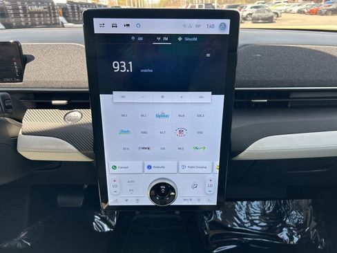 Used 2023 Ford Mustang Mach-E Premium image 18