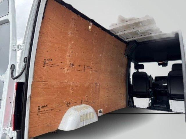 Used 2023 Mercedes-Benz Sprinter 2500 image 32