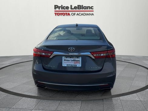 Used 2018 Toyota Avalon Limited image 6