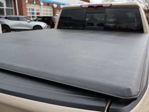 Used 2022 Chevrolet Silverado 1500 LT Trail Boss w/ LT Trail Boss Premium Package image 40