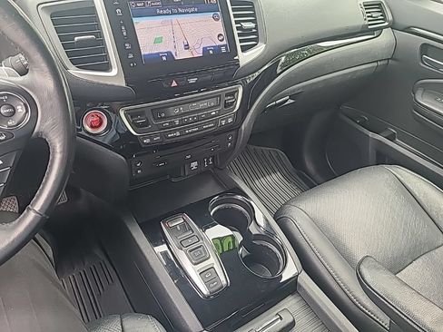 Used 2018 Honda Pilot Elite image 19
