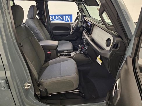 New 2026 Jeep Gladiator Sport image 30