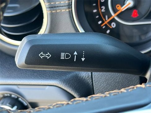 Used 2023 Jeep Gladiator Overland image 32