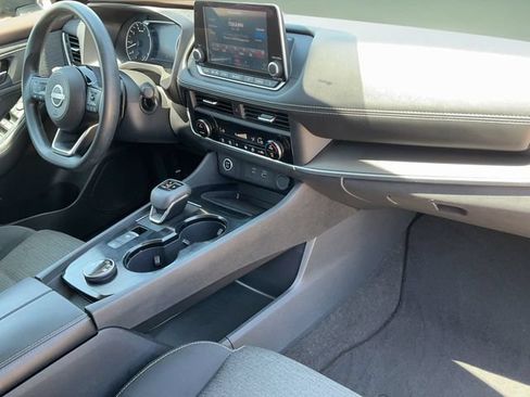 Used 2023 Nissan Rogue SV AWD/4WD image 19