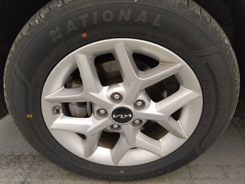 Used 2024 Kia Soul LX w/ Option Group 015 image 31