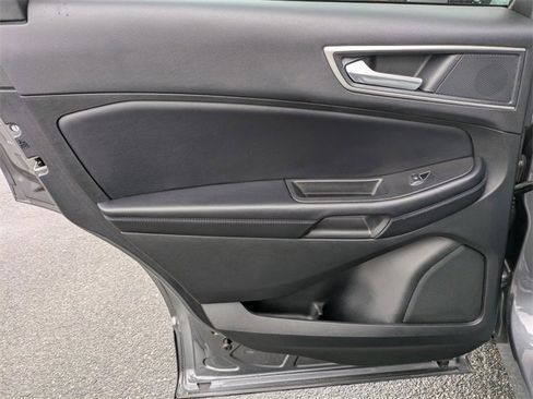 Used 2023 Ford Edge SEL w/ Convenience Package image 27