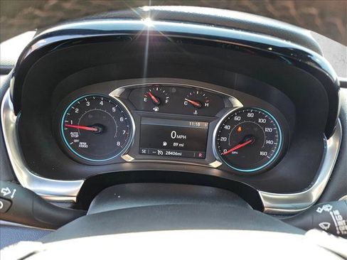 Used 2023 Chevrolet Traverse LT image 19