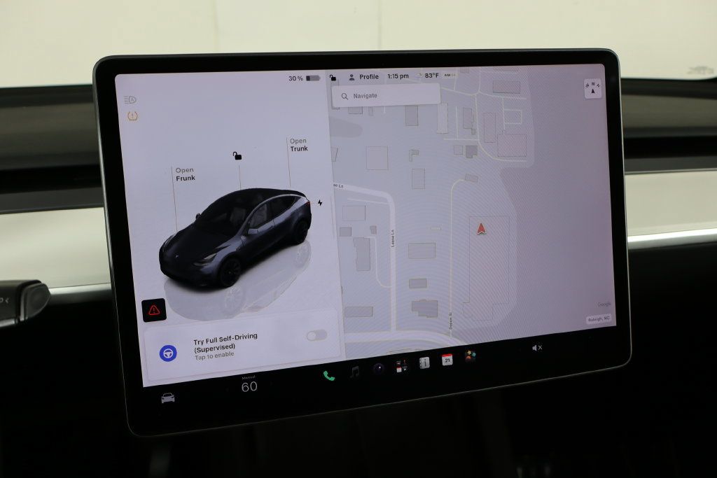 Used 2023 Tesla Model Y Long Range AWD/4WD image 24