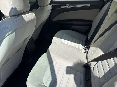 Used 2018 Ford Fusion S FWD image 9