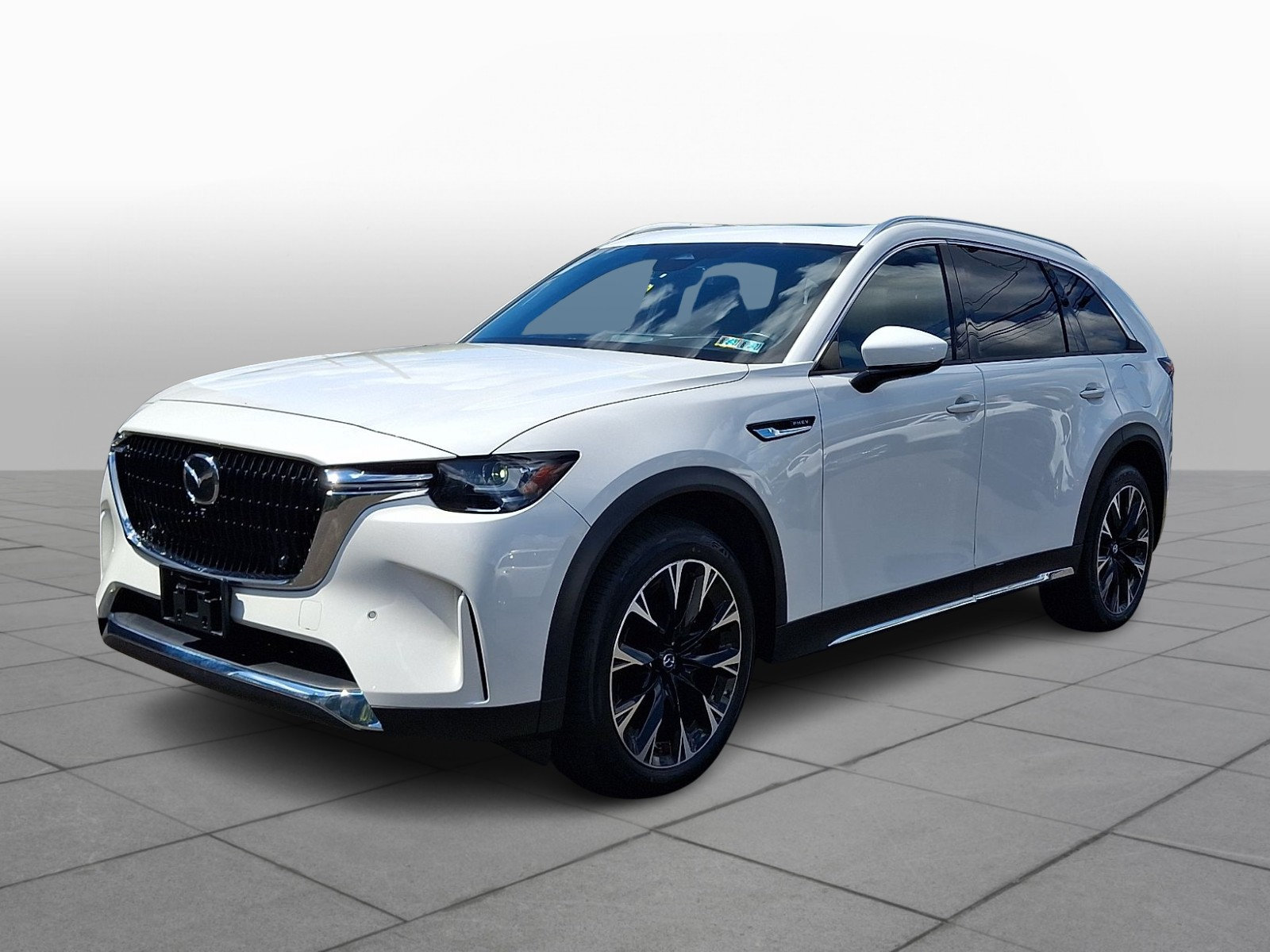Certified 2024 MAZDA CX-90 Plug-In Hybrid w/ Premium Plus AWD/4WD image 4
