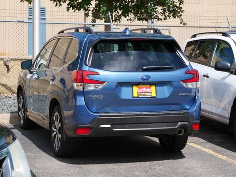 Used 2023 Subaru Forester Limited AWD/4WD image 6