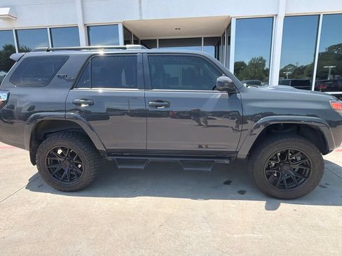 Used 2024 Toyota 4Runner TRD Off-Road AWD/4WD image 5