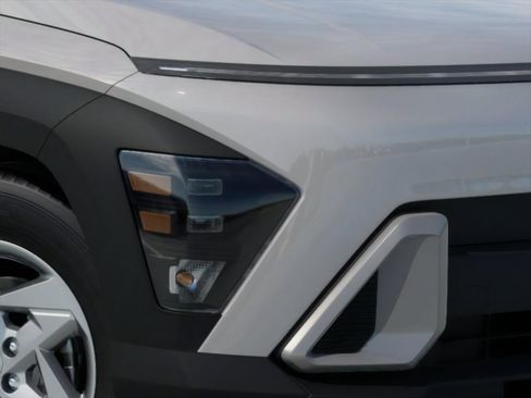 New 2026 Hyundai Kona SE FWD image 9