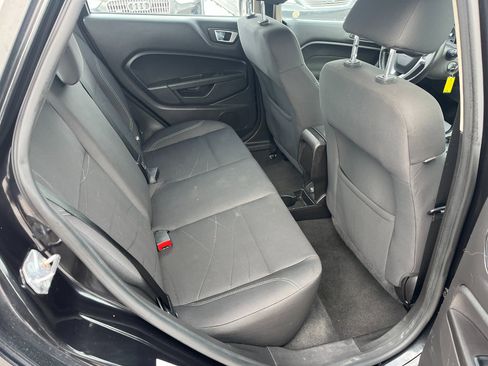 Used 2015 Ford Fiesta SE image 14