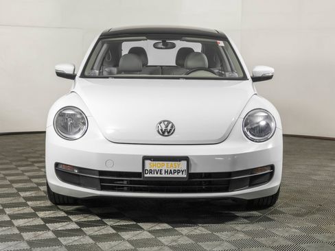 Used 2015 Volkswagen Beetle 1.8T FWD image 8