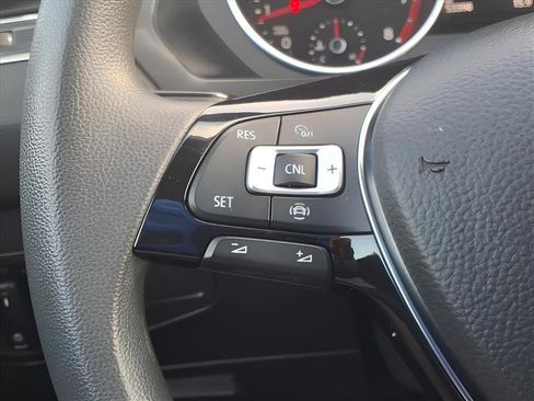 Used 2021 Volkswagen Tiguan S image 26