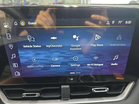 New 2026 Chevrolet Equinox LT w/ Safety and Technology Package AWD/4WD image 22