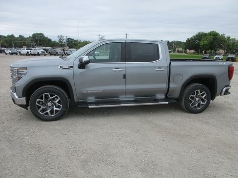 New 2026 GMC Sierra 1500 SLT w/ SLT Premium Package AWD/4WD image 10