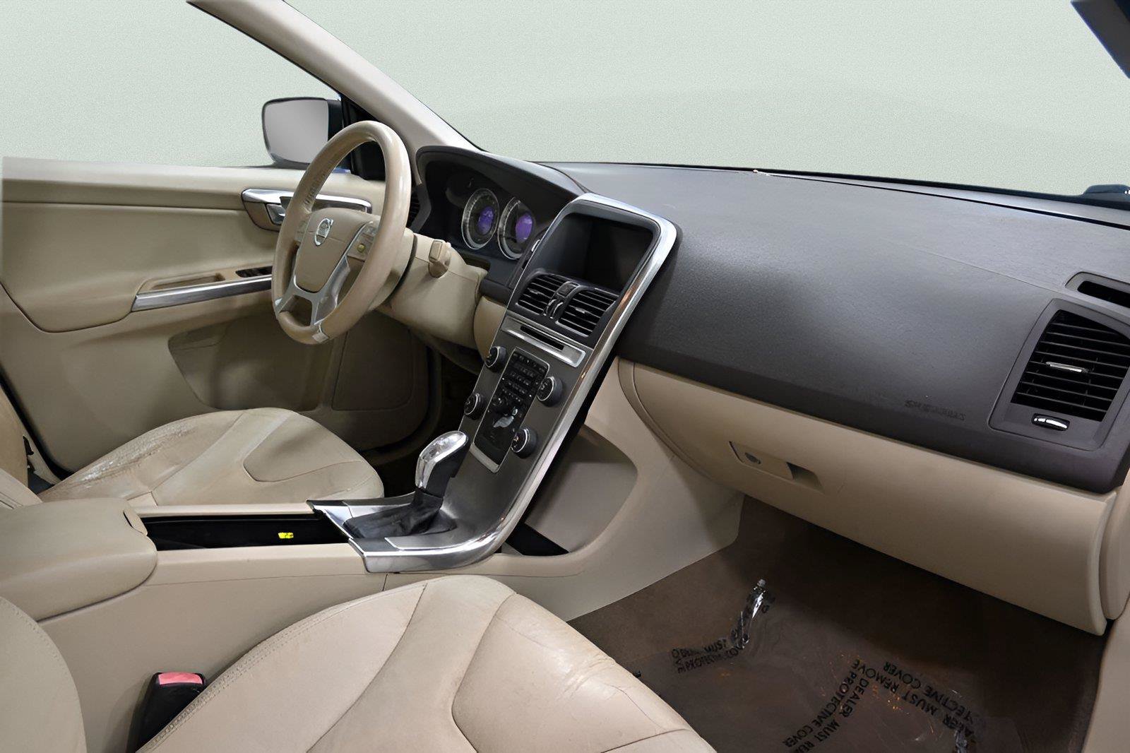 Used 2013 Volvo XC60 3.2 AWD/4WD image 21