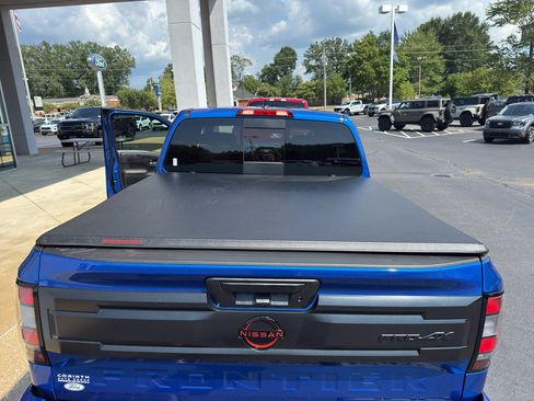 Used 2025 Nissan Frontier PRO-4X image 5