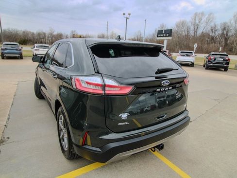 Used 2024 Ford Edge SEL w/ Convenience Package image 4