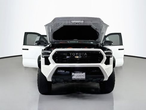 Used 2024 Toyota Tacoma TRD Pro AWD/4WD image 31