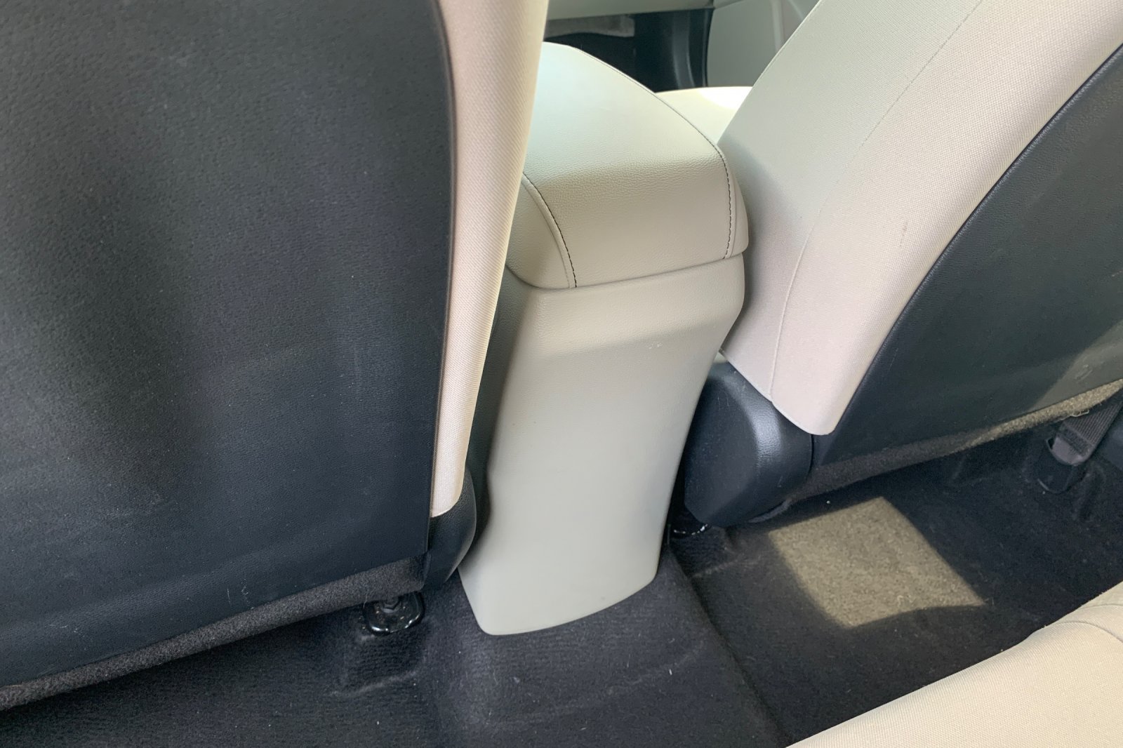 Used 2025 Kia Soul LX w/ LX Technology Package FWD image 14