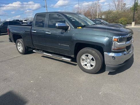 Used 2018 Chevrolet Silverado 1500 LT image 3