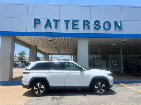 Used 2024 Jeep Grand Cherokee Limited 4xe AWD/4WD image 1