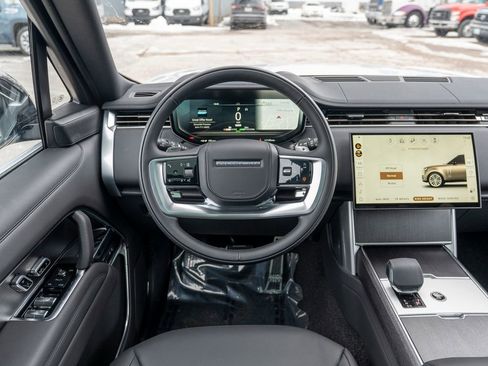New 2025 Land Rover Range Rover SE image 12