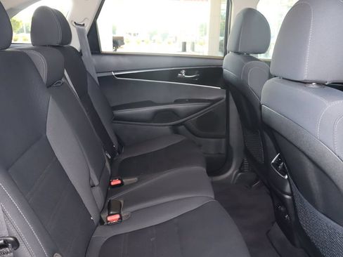 Used 2020 Kia Sorento LX w/ LX I4 Convenience Package AWD/4WD image 37