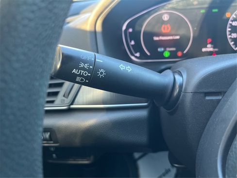 Used 2018 Honda Accord LX image 18