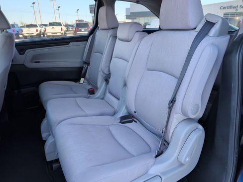 Used 2018 Honda Odyssey EX image 18